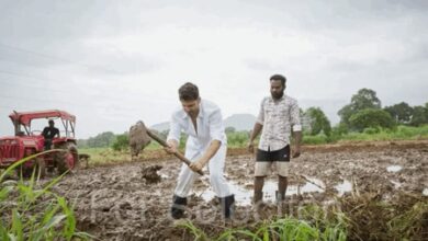 Varun Dhawan gets his hands dirty as he says ‘kheti shuru’