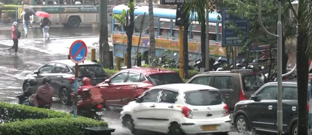 Met office issues orange alert for rain in eight south Bengal districts Met office issues orange alert for rain in eight south Bengal districts