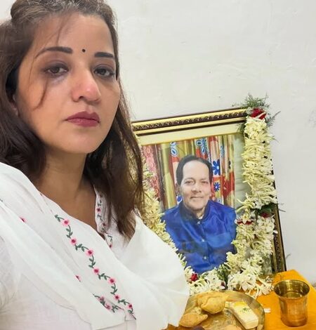 Monalisa gets emotional on father’s first death anniversary, says ‘I miss you every day’ Monalisa gets emotional on father’s first death anniversary, says ‘I miss you every day’
