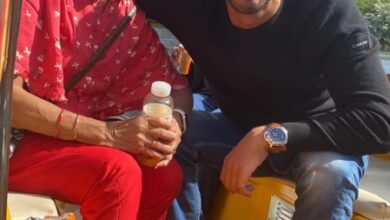 Randeep Hooda wishes birthday to his mom & niece: Both precious to me