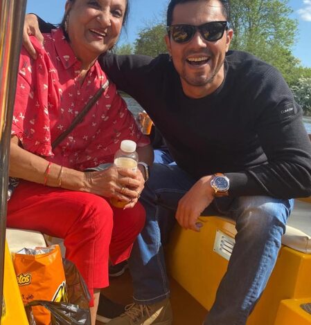 Randeep Hooda wishes birthday to his mom & niece: Both precious to me