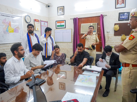 CJP stir on attack on protestor’s dad: Delhi Police promises to add stringent Sections to FIR within 72 hours
