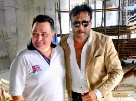 Jackie Shroff remembers Rishi Kapoor on his 74th birth anniversary: Always in our hearts Jackie Shroff remembers Rishi Kapoor on his 74th birth anniversary: Always in our hearts