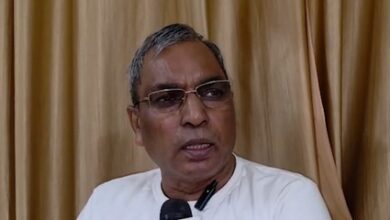 ‘Cockroaches showing up at your doorstep’, Rajbhar’s jibe at Akhilesh over ‘secret’ meet with CJP’s Ranka ‘Cockroaches showing up at your doorstep’, Rajbhar’s jibe at Akhilesh over ‘secret’ meet with CJP’s Ranka