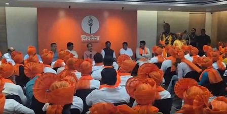 Uddhav Thackeray accuses BJP of using ‘low-level tactics’ to win polls, urges cadre vigilance Uddhav Thackeray accuses BJP of using ‘low-level tactics’ to win polls, urges cadre vigilance