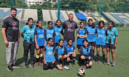Cafu plays football with underprivileged girls in Mumbai, urges them to ‘never give up’ Cafu plays football with underprivileged girls in Mumbai, urges them to ‘never give up’