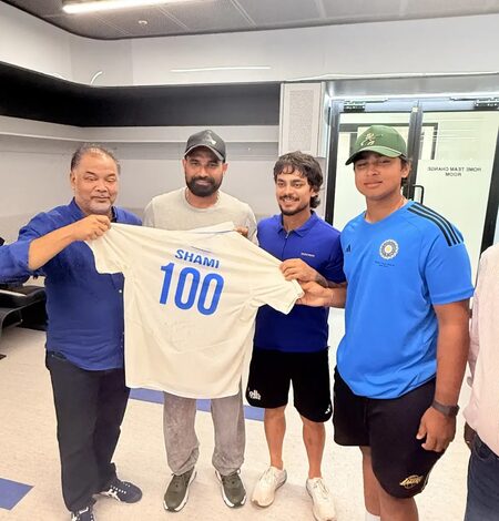 Cricket Association of Bengal felicitates Shami for 100th FC game milestone Cricket Association of Bengal felicitates Shami for 100th FC game milestone