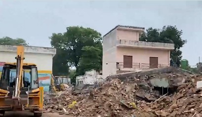 Saharanpur mosque row escalates: BJP says ‘legal action’, Oppn alleges Constitutional violation (Lead) Saharanpur mosque row escalates: BJP says ‘legal action’, Oppn alleges Constitutional violation (Lead)
