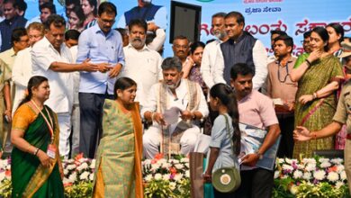 Shivakumar launches Prajaseva, hints at 7.5 pc reservation for rural govt school students