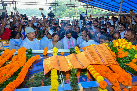 Jharkhand: Sudivya Kumar Sonu cremated with full state honours; two-day mourning declared Jharkhand: Sudivya Kumar Sonu cremated with full state honours; two-day mourning declared