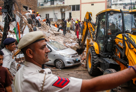 Satya Niketan tragedy: Delhi Police forms 10 teams to nab building owner Hariram Bansal after fatal collapse Satya Niketan tragedy: Delhi Police forms 10 teams to nab building owner Hariram Bansal after fatal collapse