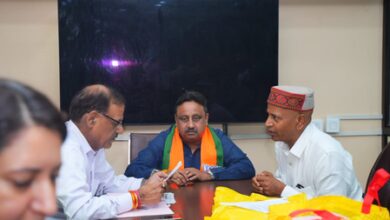 Delhi BJP camp: MP Praveen Khandelwal resolves public grievances