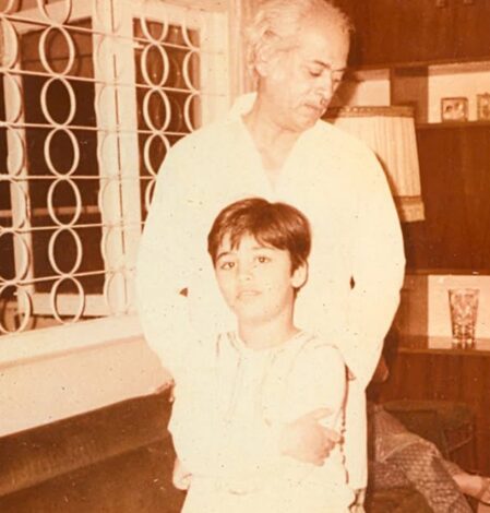 Karan Johar remembers father Yash Johar’s last days, recalls his emotional confession after chemo Karan Johar remembers father Yash Johar’s last days, recalls his emotional confession after chemo