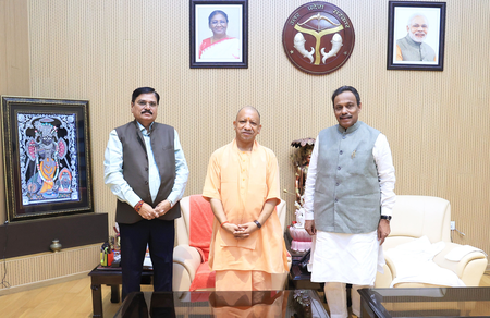 BJP’s UP In-Charge Vinod Tawde meets CM Yogi; discusses strategy ahead of 2027 elections BJP’s UP In-Charge Vinod Tawde meets CM Yogi; discusses strategy ahead of 2027 elections