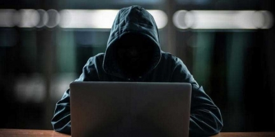 Delhi Police cracks down on fake call centre, 5 apprehended Delhi Police cracks down on fake call centre, 5 apprehended