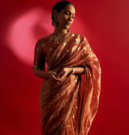 Masaba Gupta takes a dig at Mrunal Thakur as she praises Bipasha Basu’s ‘athletic build’ Masaba Gupta takes a dig at Mrunal Thakur as she praises Bipasha Basu’s ‘athletic build’