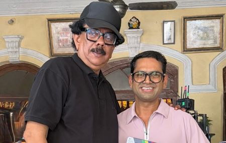 Sharib Hashmi shares a glimpse from day 1 of ‘Haiwaan’ shoot with Priyadarshan & Saif Sharib Hashmi shares a glimpse from day 1 of ‘Haiwaan’ shoot with Priyadarshan & Saif