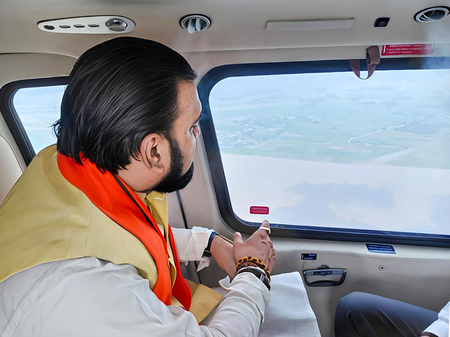 Bihar CM inspects flood relief operations in Vaishali, Saran; distributes cheques to kin of victims Bihar CM inspects flood relief operations in Vaishali, Saran; distributes cheques to kin of victims