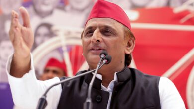 Akhilesh replaces Shivpal as Chairman of Lohia Trust, second to come under SP chief’s command