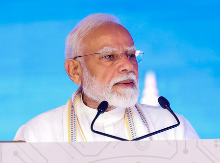 ‘Security breach’ : 2 imposters held, gun seized, hours before PM Modi’s Mumbai event ‘Security breach’ : 2 imposters held, gun seized, hours before PM Modi’s Mumbai event
