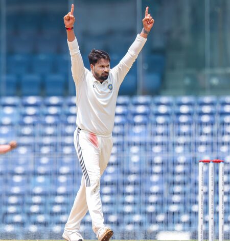 Nottinghamshire sign India seamer Mukesh Kumar for last two County games Nottinghamshire sign India seamer Mukesh Kumar for last two County games
