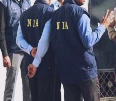 NIA raid in Patna: Man detained with Rs 20 lakh cash while trying to flee on scooter NIA raid in Patna: Man detained with Rs 20 lakh cash while trying to flee on scooter