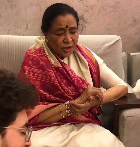 Nitin Mukesh remembers Asha Bhosle with a throwback clip of her singing ‘Tu Tu Hai Wahi’ Nitin Mukesh remembers Asha Bhosle with a throwback clip of her singing ‘Tu Tu Hai Wahi’