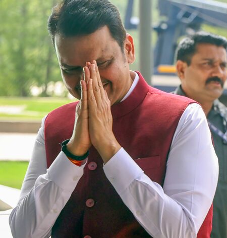 WDFC to cut logistics costs to 7 pc, give India an edge over China: Maha CM WDFC to cut logistics costs to 7 pc, give India an edge over China: Maha CM