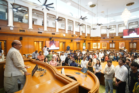 Delhi Assembly Speaker Vijender Gupta invites youth to join politics