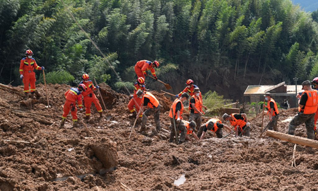 12 confirmed dead in mudslide-hit village in east China’s Jiangxi 12 confirmed dead in mudslide-hit village in east China’s Jiangxi