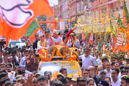 Raj CM holds Jaipur roadshow on final day of campaigning for second phase of civic polls Raj CM holds Jaipur roadshow on final day of campaigning for second phase of civic polls