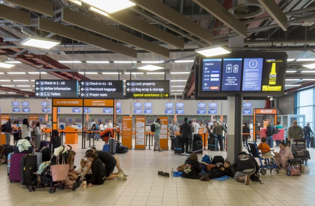 Over 1,000 flights cancelled as UK air travel hit by technical glitch Over 1,000 flights cancelled as UK air travel hit by technical glitch