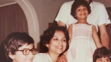 Saif Ali Khan’s sister Saba Pataudi shares rare 1980s family album featuring young Sharmila Tagore & family Saif Ali Khan’s sister Saba Pataudi shares rare 1980s family album featuring young Sharmila Tagore & family