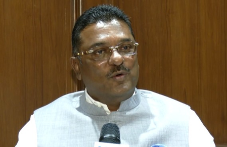 ‘Shouldn’t engage in linguistic politics’: Maha Minister Sarnaik asserts equal importance to non-Marathi speakers (IANS Exclusive)