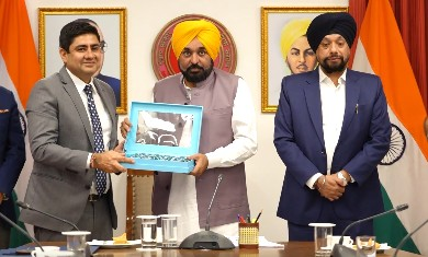 Punjab CM bats for pact with CII for crop residue management