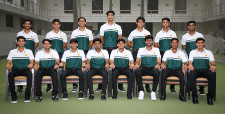 ‘You’ve got it wrong guys’: UK’s anti-immigrant protesters mistake Pakistan U19 cricket team for asylum seekers ‘You’ve got it wrong guys’: UK’s anti-immigrant protesters mistake Pakistan U19 cricket team for asylum seekers