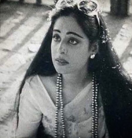 Kirron Kher joins the 80s trend with a real throwback picture: No ChatGPT. No AI. No Filters Kirron Kher joins the 80s trend with a real throwback picture: No ChatGPT. No AI. No Filters