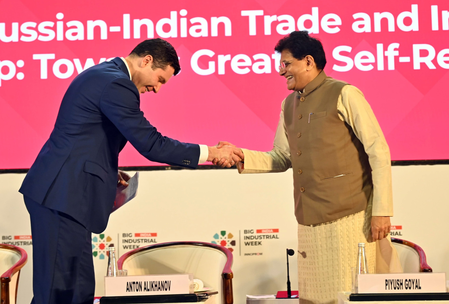 Piyush Goyal calls for pushing India-Russia trade to scale 0 bn mark