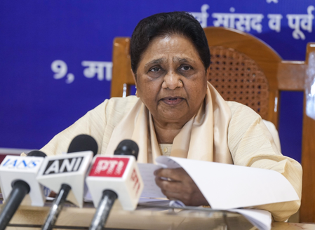 ‘Still under Ashok Siddharth’s influence’: Mayawati lashes out at nephew Akash Anand ‘Still under Ashok Siddharth’s influence’: Mayawati lashes out at nephew Akash Anand