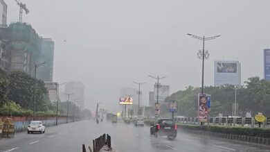 Heavy rainfall in Mumbai; waterlogging disrupts traffic, railway services