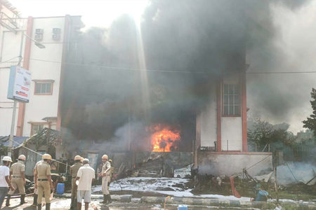 Fire breaks out at CESC office at Bengal’s Panihati