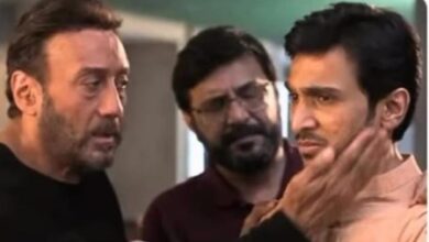 Jackie Shroff celebrates 8 years of ‘Ventilator’ starring Pratik Gandhi