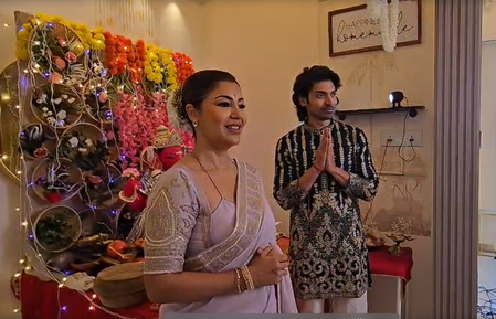 Debinna Bonnerjee, Gurmeet Choudhary celebrate Ganpati, stress on health over material possessions Debinna Bonnerjee, Gurmeet Choudhary celebrate Ganpati, stress on health over material possessions