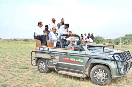 Bhupender Yadav reviews Great Indian Bustard conservation work in Gujarat’s Kachchh