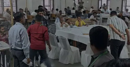 Cong holds Tonk fort, BJP sweeps five municipalities; Deoli, Niwai face hung boards Cong holds Tonk fort, BJP sweeps five municipalities; Deoli, Niwai face hung boards