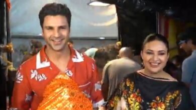 Divyanka Tripathi, Vivek Dahiya welcome Ganpati Bappa home for first time, celebrate with twins Divyanka Tripathi, Vivek Dahiya welcome Ganpati Bappa home for first time, celebrate with twins