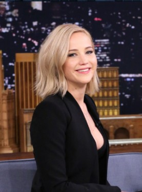 Jennifer Lawrence recalls hilarious blunder after mistaking stranger for Elizabeth Taylor