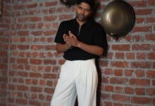 Guru Randhawa: ‘2 Eyes’ is about how eyes can never truly capture the full depth of love Guru Randhawa: ‘2 Eyes’ is about how eyes can never truly capture the full depth of love