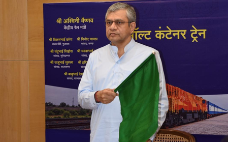 India’s first salt container train flagged off from Gujarat’s Kutch to Mithapur India’s first salt container train flagged off from Gujarat’s Kutch to Mithapur