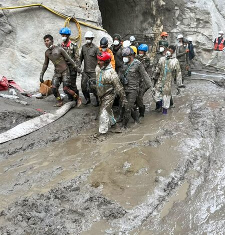 275 Indians still missing in Nepal floods, forensic work underway: MEA 275 Indians still missing in Nepal floods, forensic work underway: MEA